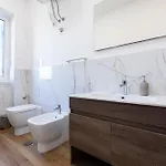 Valletti إيركولانو