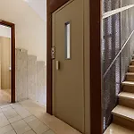Valletti شقة